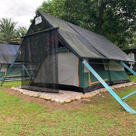 Outworld Basecamp Hotel Gopeng Eksteriør billede