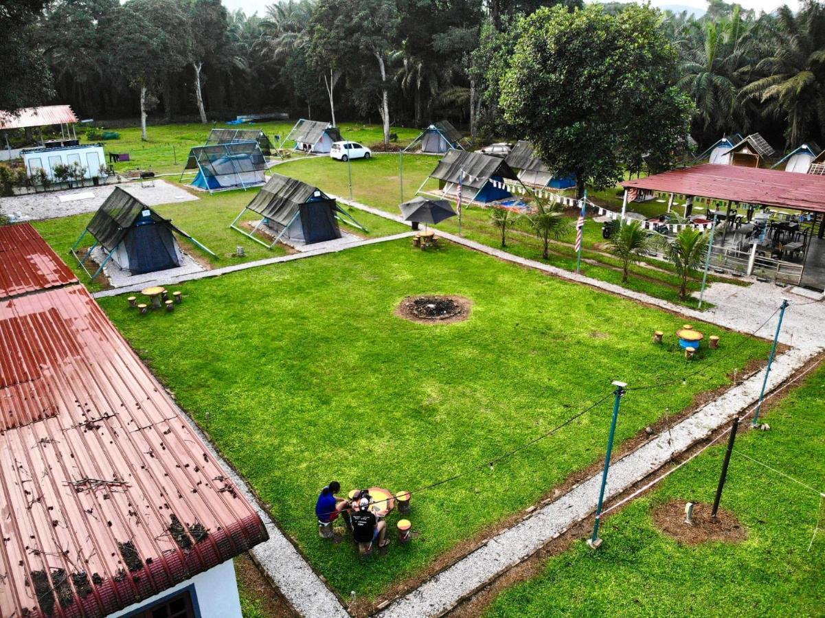 Outworld Basecamp Hotel Gopeng Eksteriør billede